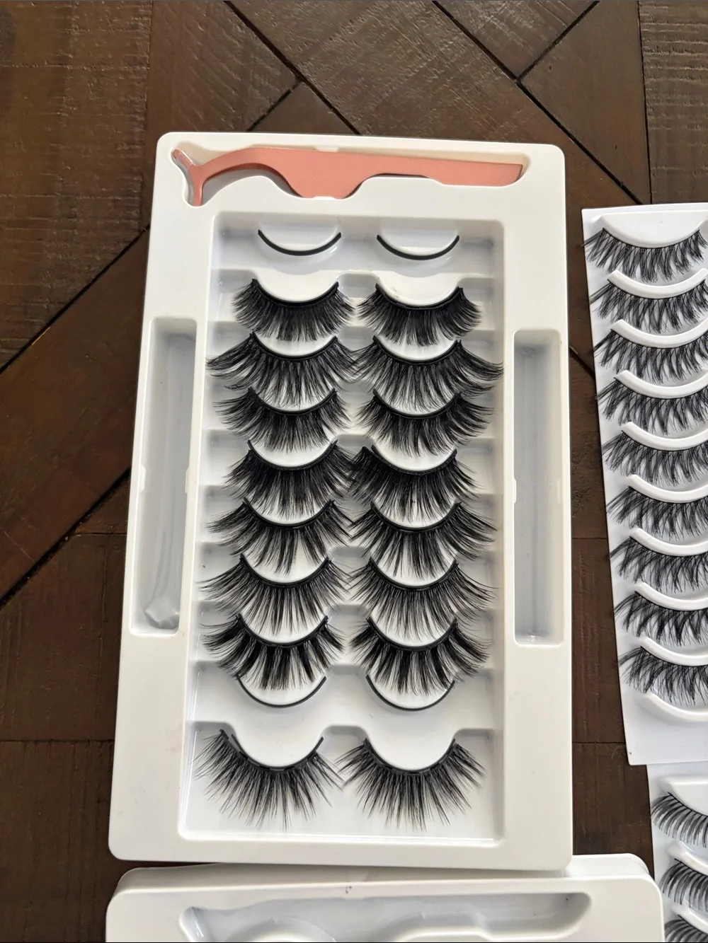 lot of assorted eyelashes unused